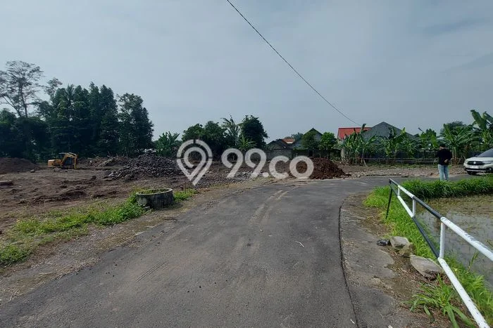 Tanah Kavling Dijual di Sleman, Yogyakarta dengan Luas Tanah 121m2 Tanah Kavling Dijual di Sleman, Yogyakarta dengan Luas Tanah 121m2