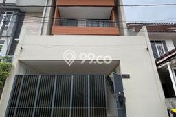 Rumah Elit LB 450m2 Siap Pakai Desain Elegan di Pulomas, Jakarta Timur Rumah Elit LB 450m2 Siap Pakai Desain Elegan di Pulomas, Jakarta Timur