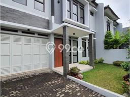 Siap Huni Rumah Mewah 4 Kamar di Batununggal Dekat ke Mana Saja Siap Huni Rumah Mewah 4 Kamar di Batununggal Dekat ke Mana Saja