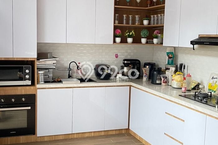 Rumah Modern 3 KT di Sariwangi Bandung Full Furnished Rumah Modern 3 KT di Sariwangi Bandung Full Furnished