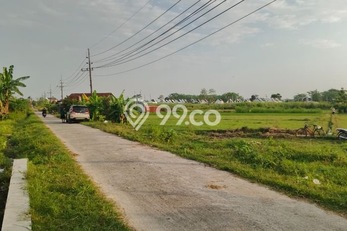 Lahan untuk Dijual Lokasi Mlati, Sleman Luas 110m2 SHM Lahan untuk Dijual Lokasi Mlati, Sleman Luas 110m2 SHM