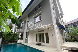 Hunian Minimalis Disewakan di SCBD Jakarta Selatan 5 KT & 5 KM Hunian Minimalis Disewakan di SCBD Jakarta Selatan 5 KT & 5 KM