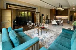 Sewa Rumah Strategis di Senayan LT 423m2 / LB 456m2 Kondisi Bagus Sewa Rumah Strategis di Senayan LT 423m2 / LB 456m2 Kondisi Bagus