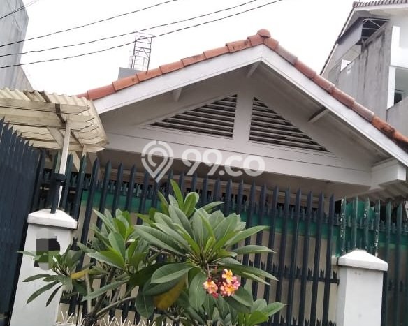 Rumah Luxury Modern Tanpa Renovasi di Pondok Indah Jakarta Selatan Rumah Luxury Modern Tanpa Renovasi di Pondok Indah Jakarta Selatan
