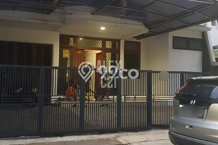 Rumah Eksklusif Dijual LT 260m2 di Duren Sawit, Jakarta Timur Rumah Eksklusif Dijual LT 260m2 di Duren Sawit, Jakarta Timur