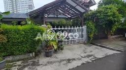 Dijual Rumah Luas Elegan Dengan View Cantik di Lebak Bulus, Jakarta Selatan Dijual Rumah Luas Elegan Dengan View Cantik di Lebak Bulus, Jakarta Selatan