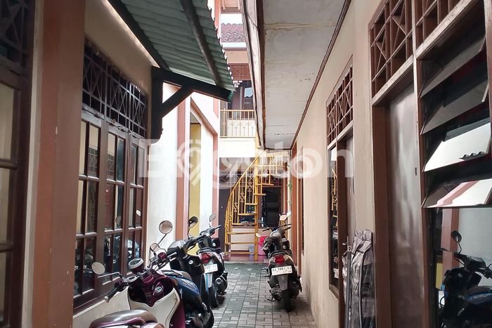Komersial Kawasan Banyumanik, Luas 400m², Lokasi Premium Komersial Kawasan Banyumanik, Luas 400m², Lokasi Premium