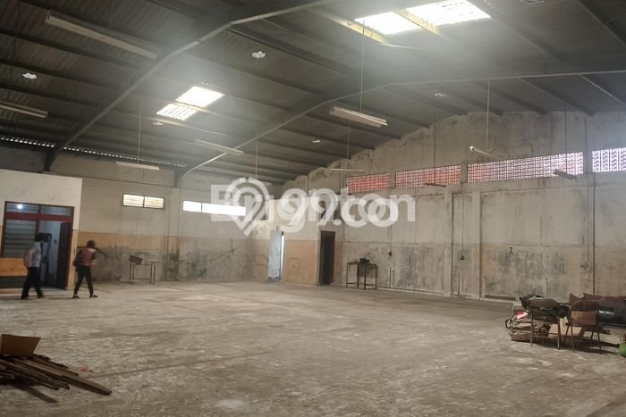 Lokasi Strategis! Dijual Komersial Bisnis di Semarang Timur, Semarang Kondisi Bagus Lokasi Strategis! Dijual Komersial Bisnis di Semarang Timur, Semarang Kondisi Bagus