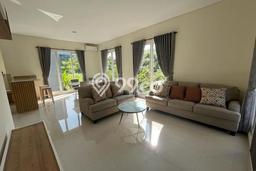 Rumah sewa siap huni 4 Kamar Tidur di Candi Golf, Semarang Rumah sewa siap huni 4 Kamar Tidur di Candi Golf, Semarang