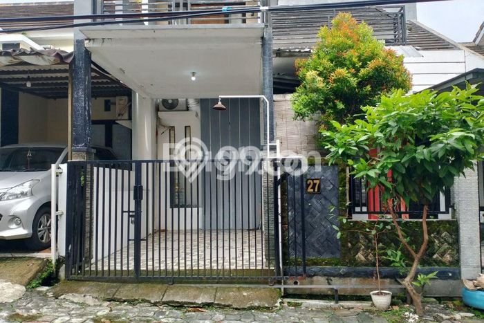 Hunian Cantik Modern Lb 130m2 di Tembalang, Semarang Hunian Cantik Modern Lb 130m2 di Tembalang, Semarang