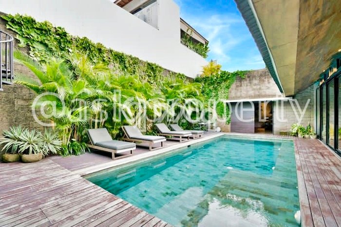 DIJUAL! Vila di , Area 400m2m², Posisi Premium DIJUAL! Vila di , Area 400m2m², Posisi Premium