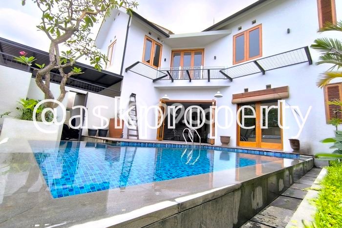 Jual Rumah Mewah Megah Dengan View Eksklusif di Umalas, Badung Jual Rumah Mewah Megah Dengan View Eksklusif di Umalas, Badung