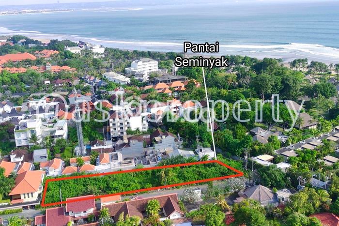Tanah Dijual Area Strategis di Seminyak Badung 1000m2 Tanah Dijual Area Strategis di Seminyak Badung 1000m2