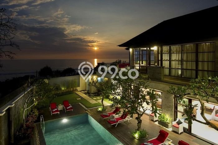 Jual Rumah Luas Megah Dengan View Cantik di Seminyak, Badung Jual Rumah Luas Megah Dengan View Cantik di Seminyak, Badung