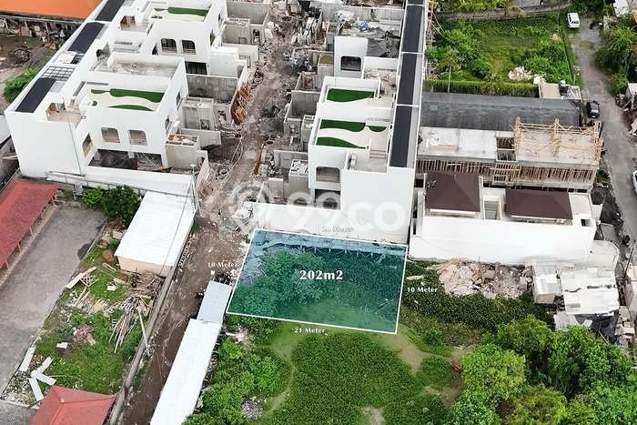 Dijual Tanah di Badung, Luas 202m2 SHM Dijual Tanah di Badung, Luas 202m2 SHM