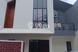 Jual Rumah Strategis Bagus Punya 3 KT di Pamulang Tangerang Selatan SHM Jual Rumah Strategis Bagus Punya 3 KT di Pamulang Tangerang Selatan SHM