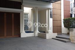 Rumah Luxury Modern Tanpa Renovasi di BSD Green Wich Tangerang Rumah Luxury Modern Tanpa Renovasi di BSD Green Wich Tangerang