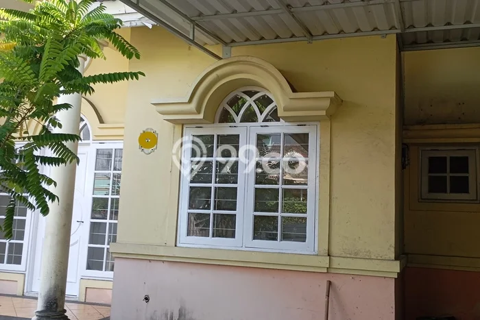 Disewakan! Rumah 2 Kamar Tidur &
1 Kamar Mandi di BSD Nusaloka, Tangerang Disewakan! Rumah 2 Kamar Tidur &
1 Kamar Mandi di BSD Nusaloka, Tangerang