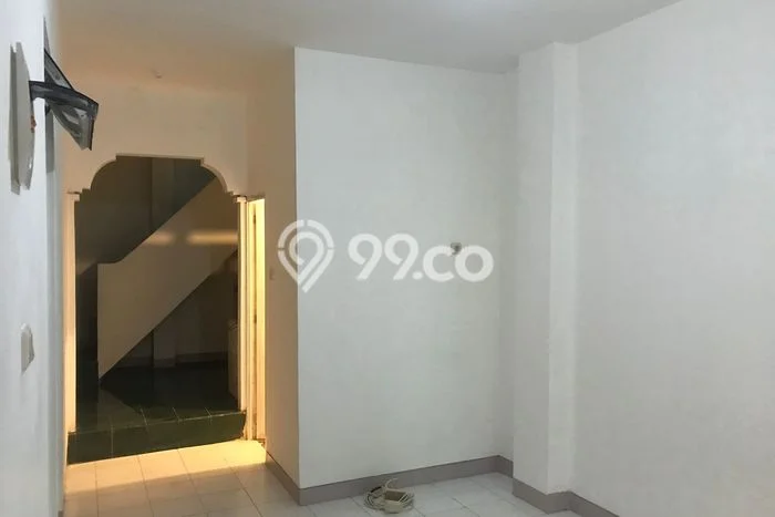 Disewakan! Rumah 4 Kamar Tidur &
2 Kamar Mandi di BSD Nusaloka, Tangerang Disewakan! Rumah 4 Kamar Tidur &
2 Kamar Mandi di BSD Nusaloka, Tangerang