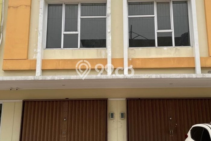 Ruko di , Luas 162m2m², Lokasi Strategis Ruko di , Luas 162m2m², Lokasi Strategis
