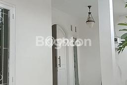 Rumah di Kampung Ambon, Akses ke Fasilitas, LT 135m² Rumah di Kampung Ambon, Akses ke Fasilitas, LT 135m²