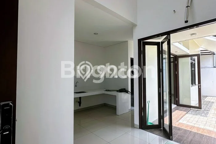 EXCLUSIVE OFFER! Rumah di Sentul, 1 KM, Lingkungan Elite, LT 119m² Bangunan 46m² EXCLUSIVE OFFER! Rumah di Sentul, 1 KM, Lingkungan Elite, LT 119m² Bangunan 46m²