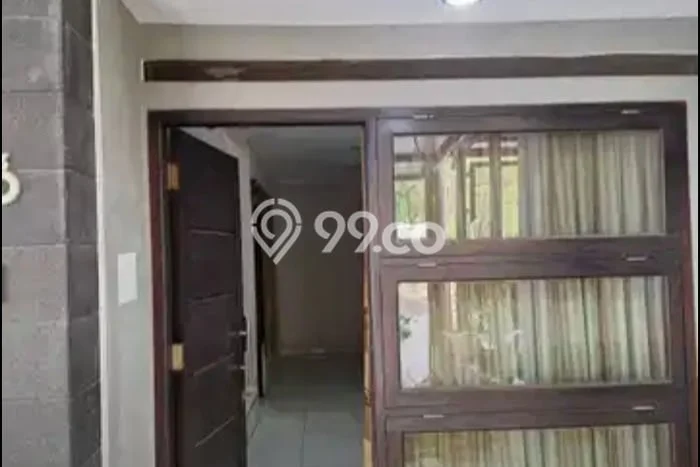 Lokasi strategis! Rumah siap huni dikontrakkan di Andir LB 90m2 Lokasi strategis! Rumah siap huni dikontrakkan di Andir LB 90m2