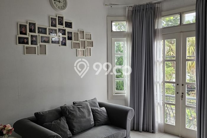 Jual Rumah Mewah Megah Dengan View Eksklusif di Cipaku, Bandung Jual Rumah Mewah Megah Dengan View Eksklusif di Cipaku, Bandung