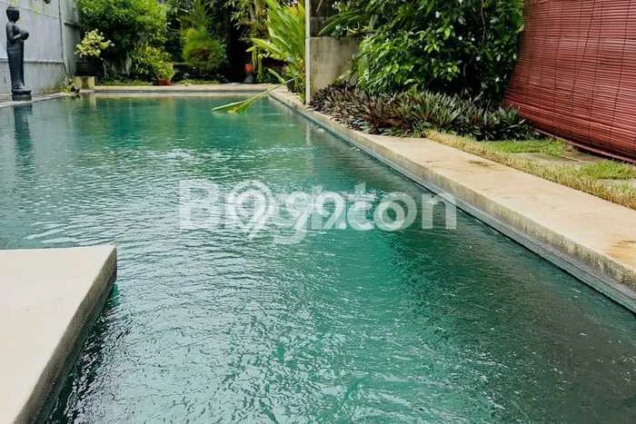Dijual Vila di Kuta, Luas 600m2m², Area tenang untuk Anda Dijual Vila di Kuta, Luas 600m2m², Area tenang untuk Anda