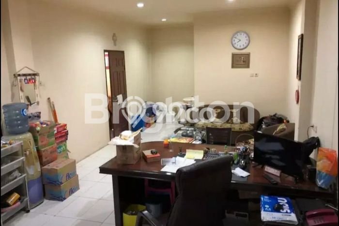Unit Ruko Dijual di Tenggilis Mejoyo Surabaya 200m2 Unit Ruko Dijual di Tenggilis Mejoyo Surabaya 200m2
