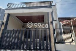 Rumah Modern 4 KT di Villa Melati Mas Tangerang Selatan Unfurnished Rumah Modern 4 KT di Villa Melati Mas Tangerang Selatan Unfurnished