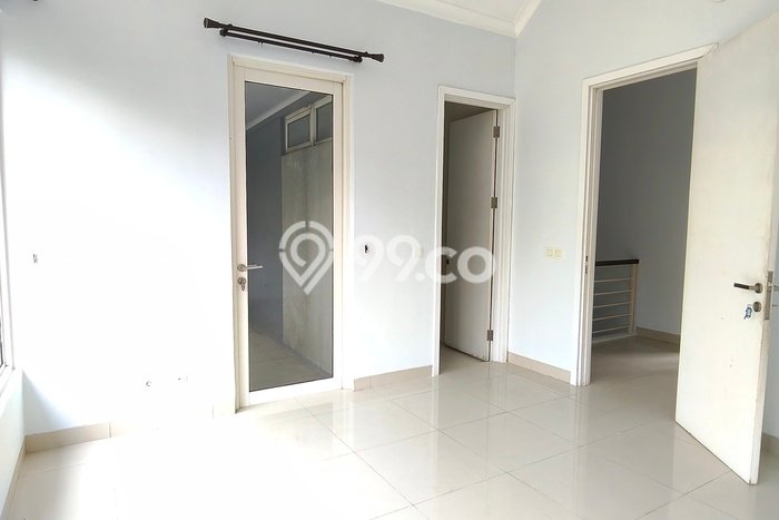 Disewakan! Rumah 3 Kamar Tidur &
3 Kamar Mandi di BSD City, Tangerang Disewakan! Rumah 3 Kamar Tidur &
3 Kamar Mandi di BSD City, Tangerang