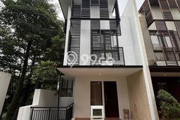 Dijual Hunian Rumah Terawat 3 KT di BSD Green Wich, Tangerang Dijual Hunian Rumah Terawat 3 KT di BSD Green Wich, Tangerang