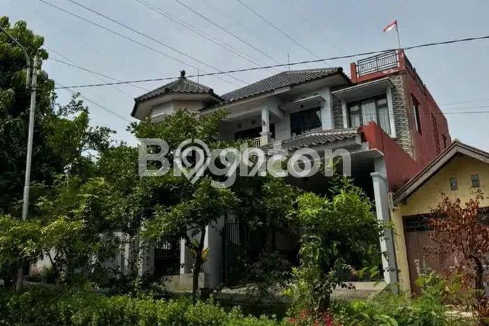 For Sale! Luxury House LT 256m2 Desain Modern di Jangli For Sale! Luxury House LT 256m2 Desain Modern di Jangli