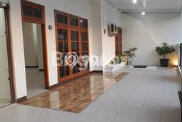 Rumah Minimalis 4 Kamar LT 200m2 di Sompok Rumah Minimalis 4 Kamar LT 200m2 di Sompok