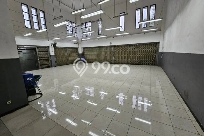 Disewakan Ruko di Pusat Kota Surabaya Ramai Strategis Disewakan Ruko di Pusat Kota Surabaya Ramai Strategis