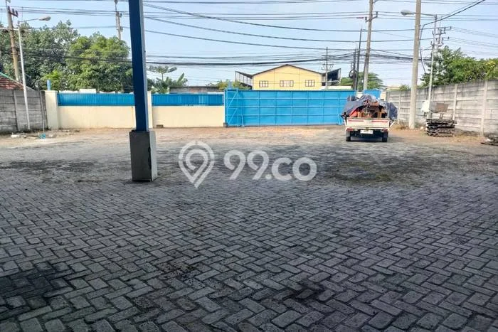 Unit Gudang Paling Strategis di Menganti Gresik dengan LB 2200m2 Unit Gudang Paling Strategis di Menganti Gresik dengan LB 2200m2