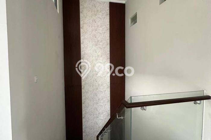 Rumah Minimalis 3 KT di Mulyosari Surabaya Unfurnished Rumah Minimalis 3 KT di Mulyosari Surabaya Unfurnished