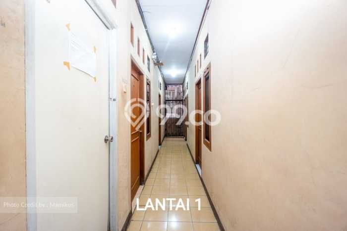 Rumah Kost untuk Dijual di Palmerah dengan 26 KT, 15 KM, Luas 384m2 Rumah Kost untuk Dijual di Palmerah dengan 26 KT, 15 KM, Luas 384m2