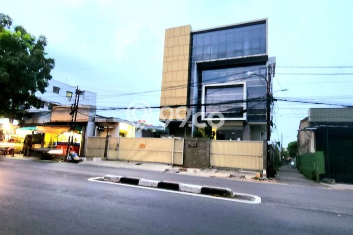 Kantor Dijual Lokasi Stratagis di Kebayoran Lama Jakarta Selatan Cocok untuk Investasi Kantor Dijual Lokasi Stratagis di Kebayoran Lama Jakarta Selatan Cocok untuk Investasi