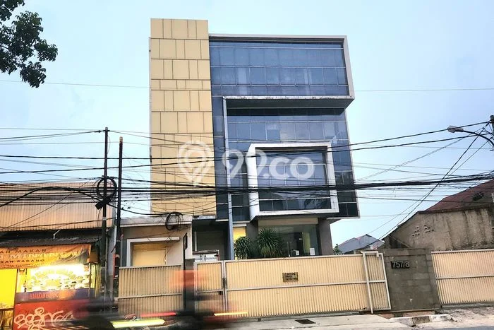 Kantor Dijual Lokasi Stratagis di Kebayoran Lama Jakarta Selatan Cocok untuk Investasi Kantor Dijual Lokasi Stratagis di Kebayoran Lama Jakarta Selatan Cocok untuk Investasi