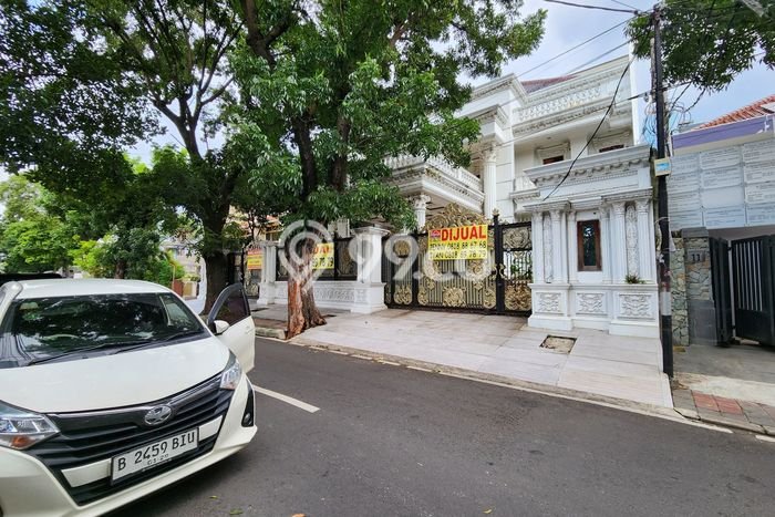 For Sale! Premium House LT 702m2 Desain Modern di Kramat For Sale! Premium House LT 702m2 Desain Modern di Kramat