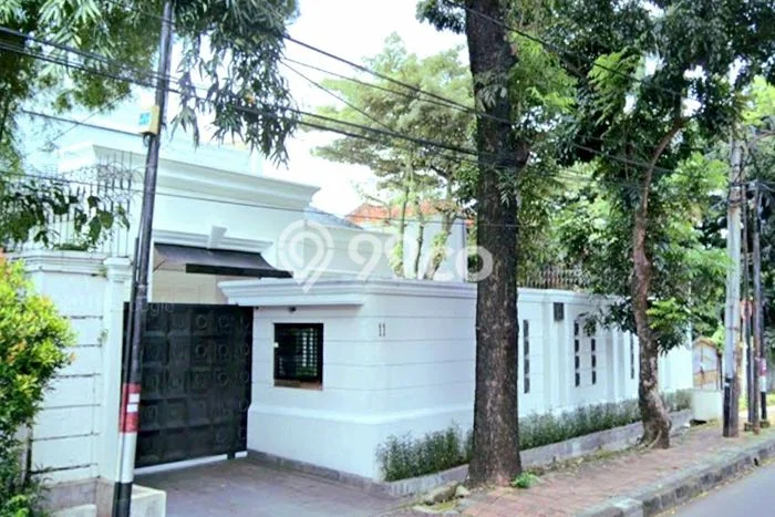 Siap Huni Rumah Mewah 5 Kamar di Menteng Dekat ke Mana Saja Siap Huni Rumah Mewah 5 Kamar di Menteng Dekat ke Mana Saja