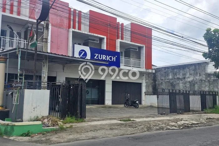 Area Ramai! Ruko Dijual di Gamping untuk Bisnis Luas Bangunan 200m2 Area Ramai! Ruko Dijual di Gamping untuk Bisnis Luas Bangunan 200m2