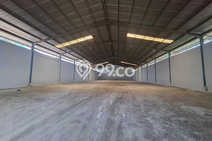 Gudang Disewakan di Cakung, Luas 1200m², Lokasi Premium, Ready Bisnis Gudang Disewakan di Cakung, Luas 1200m², Lokasi Premium, Ready Bisnis