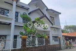 Rumah Modern 5 KT di Cikarang Bekasi Unfurnished Rumah Modern 5 KT di Cikarang Bekasi Unfurnished
