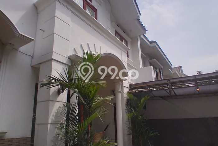 Rumah Mewah Siap Huni LT 220m2 di Cakung, Jakarta Timur Rumah Mewah Siap Huni LT 220m2 di Cakung, Jakarta Timur