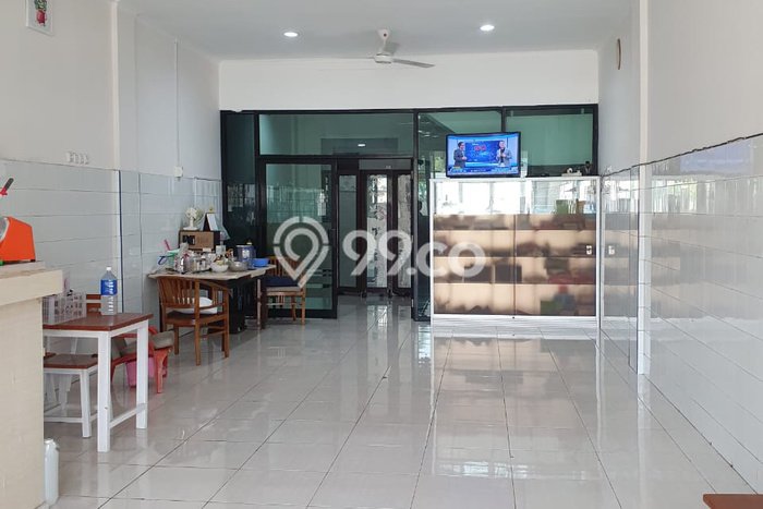 AREA SUPER PREMIUM! Ruko Kawasan , Luas 300m2m², Prospek Pembeli AREA SUPER PREMIUM! Ruko Kawasan , Luas 300m2m², Prospek Pembeli