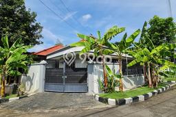 Rumah Modern 3 KT LT 239m2 di Darmo permai Rumah Modern 3 KT LT 239m2 di Darmo permai