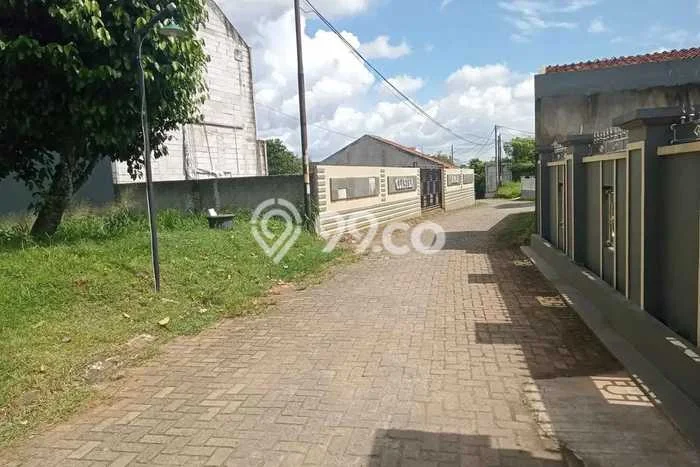 Lahan Kosong Dijual di Tangerang dengan Area 1000m2 Lahan Kosong Dijual di Tangerang dengan Area 1000m2